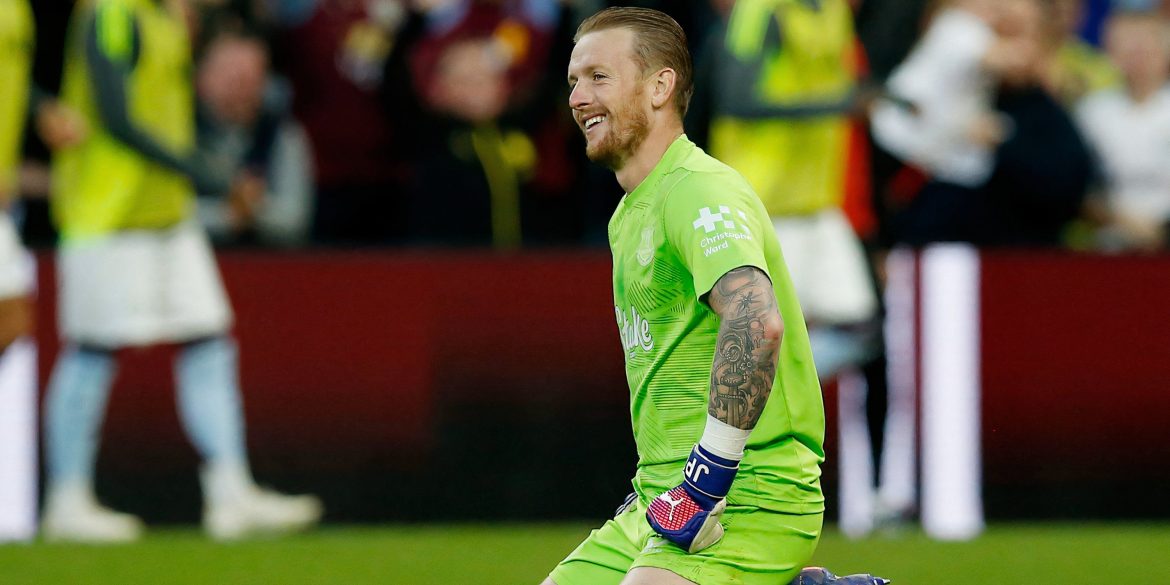 Dyche must finally drop Everton ace with fewer touches than Pickford
