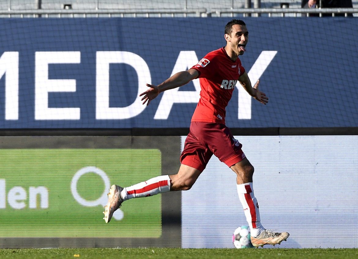 West Ham fans rave over Skhiri offer